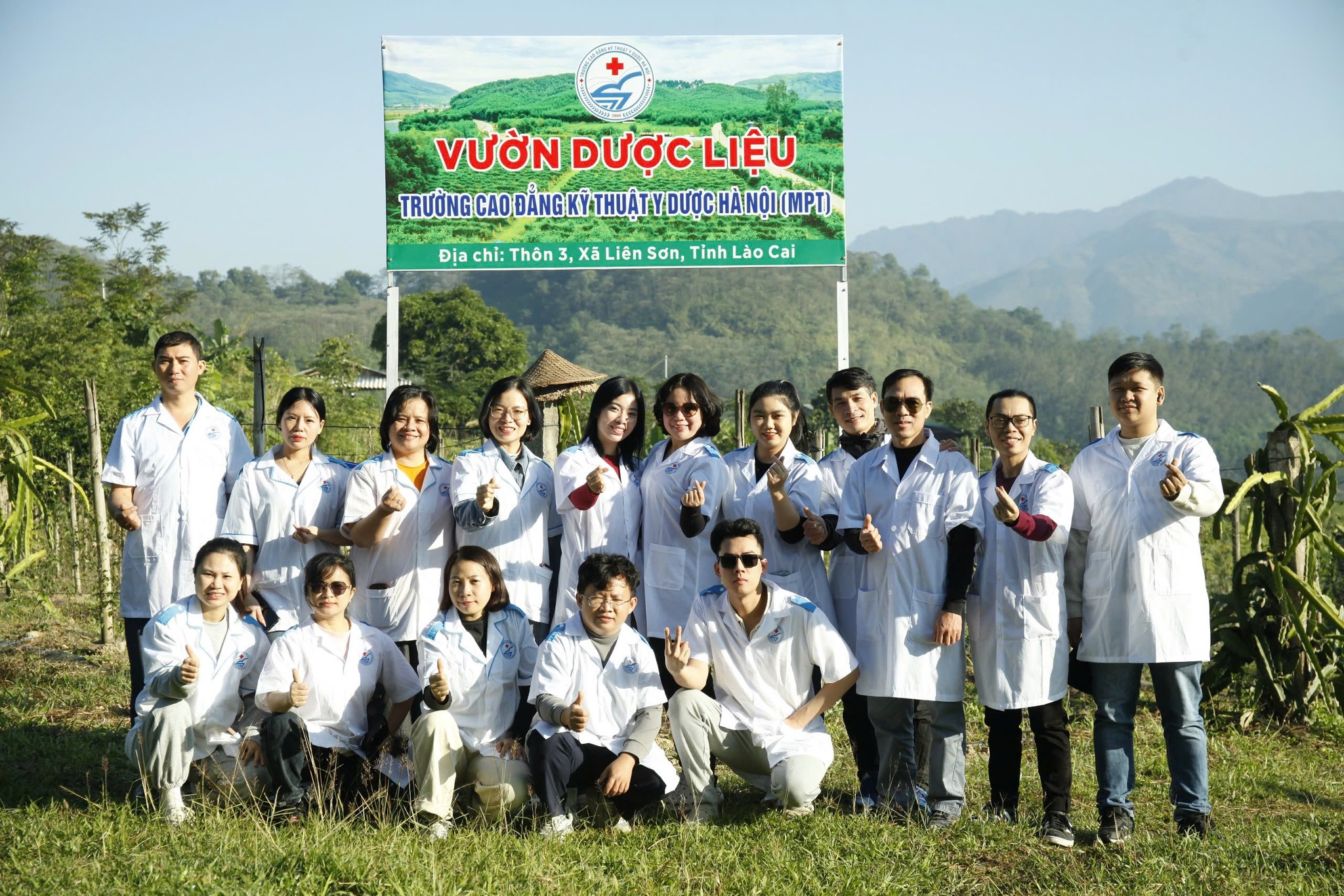 SINH VIÊN K16 NGÀNH Y HỌC CỔ TRUYỀN THAM QUAN – HỌC TẬP TẠI VƯỜN DƯỢC LIỆU LÀO CAI