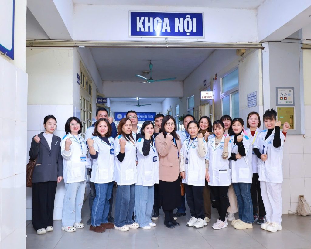 Top 3 lợi thế của ngành Y học cổ truyền năm 2026 1 689070777 1012731481270699 6736563023506359622 n 1